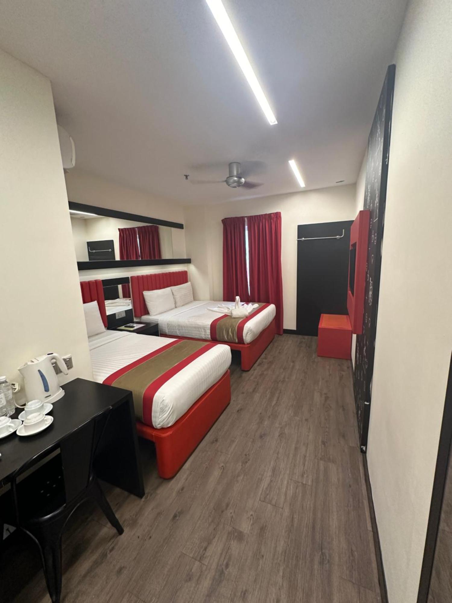 Lazdana Hotel