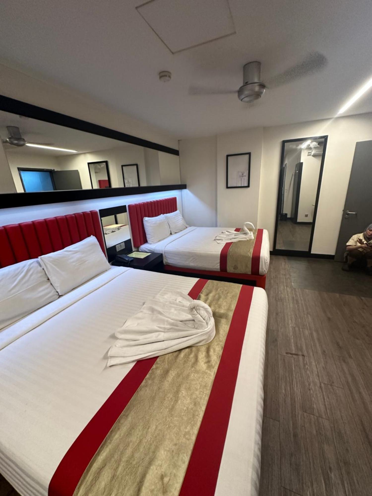 Lazdana Hotel 3*
