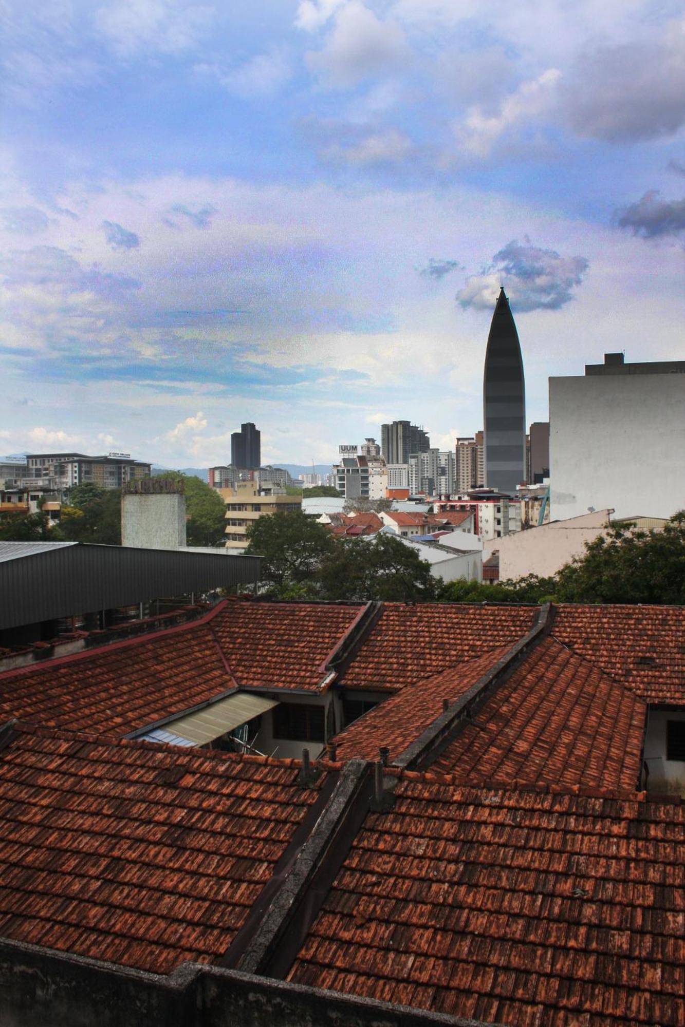 Lazdana Hotel 3*